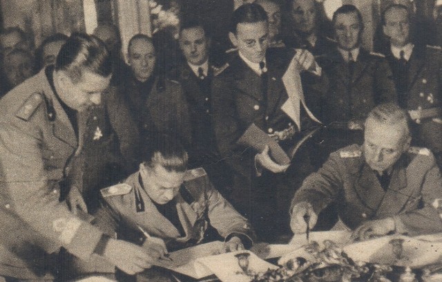 Під час підписання документів першого Віденського арбітражу